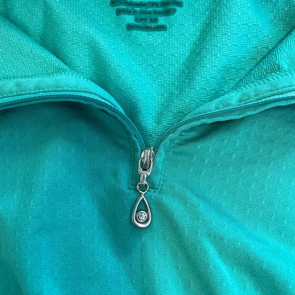 Beautiful green San Soleil Sunshirt - Picture 2 of 6